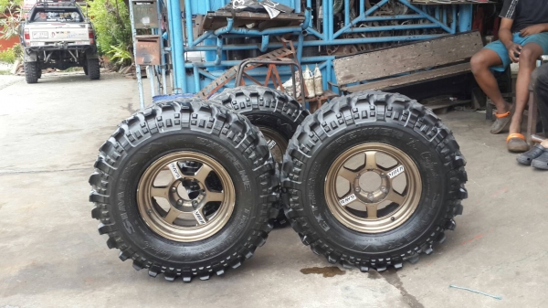 35x10.50R16  SIMEX EXTREME TREKKER ชุด 4 ล้อ tel. 081-427-3941