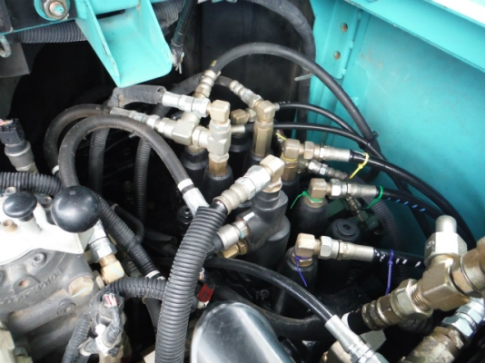 Kobelco SK135SR-1ES YY04 นำเข้าเองจากญี่ปุ่น ปี2006 มีใบมีดดัน