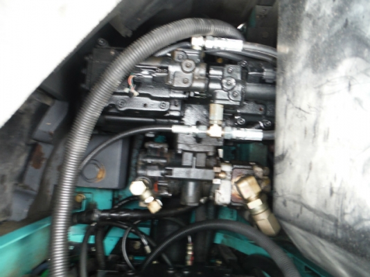 Kobelco SK135SR-1ES YY04 นำเข้าเองจากญี่ปุ่น ปี2006 มีใบมีดดัน