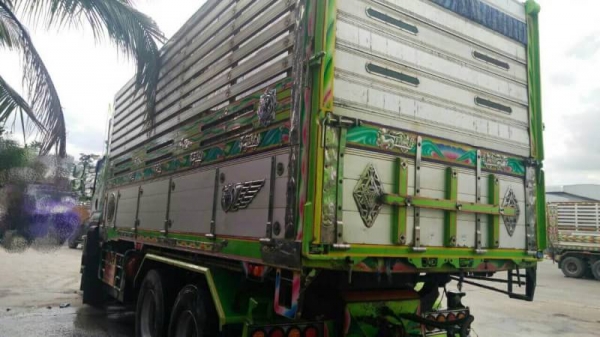 ขาย 2,750,000 ISUZU 360 ปี 56 ปลายปี แม่ดั้มเนียม - ลูก 3 คาน เนียม อู่อินเตอร์ แม่ยาว 6.30 ม.ลูกยาว