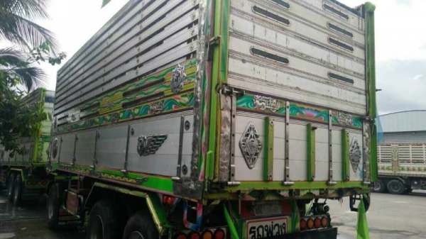 ขาย 2,750,000 ISUZU 360 ปี 56 ปลายปี แม่ดั้มเนียม - ลูก 3 คาน เนียม อู่อินเตอร์ แม่ยาว 6.30 ม.ลูกยาว ขาย 2,750,000 ISUZU 360 ปี 56 ปลายปี แม่ดั้มเนียม - ลูก 3 คาน เนียม อู่อินเตอร์ แม่ยาว 6.30 ม.ลูกยาว