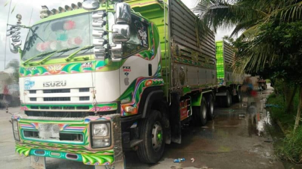 ขาย 2,750,000 ISUZU 360 ปี 56 ปลายปี แม่ดั้มเนียม - ลูก 3 คาน เนียม อู่อินเตอร์ แม่ยาว 6.30 ม.ลูกยาว ขาย 2,750,000 ISUZU 360 ปี 56 ปลายปี แม่ดั้มเนียม - ลูก 3 คาน เนียม อู่อินเตอร์ แม่ยาว 6.30 ม.ลูกยาว