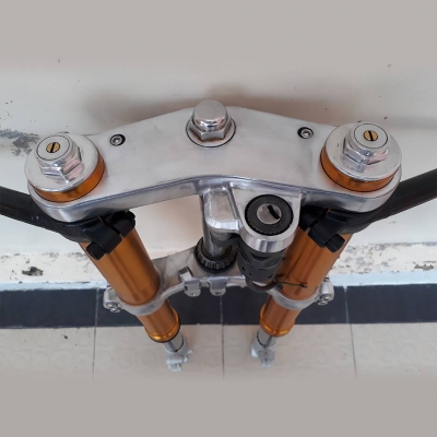 โช๊คอัพไซด์ดาวน์ (หัวกลับ)