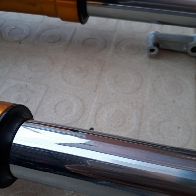 โช๊คอัพไซด์ดาวน์ (หัวกลับ)