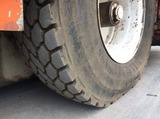 รถปูยาง Demag / Dynapac รุ่น DF115P ปี 2005 เครื่อง DEUTZ ระบายความร้อนแบบหม้อน้ำ นำเข้าจากญี่ปุ่น ราคาถูกมาก ๆ ครับ