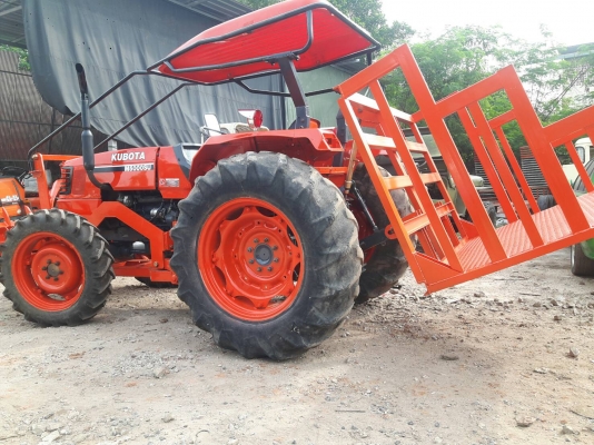 ขาย m5000  มีดันหน้า กระเช้า หลัง ยางใหม่ 4 เส้น