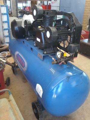 สินค้าใหม่แกะกล่อง///ปั้มลม LUMAN 300L ////***มอเตอร์ 3 สาย(ไฟ3เฟส โรงงาน) 7.5KW/10HP 380V ขายราคาถูกมาก 25,000บาท สินค้าใหม่แกะกล่อง///ปั้มลม LUMAN 300L ////***มอเตอร์ 3 สาย(ไฟ3เฟส โรงงาน) 7.5KW/10HP 380V ขายราคาถูกมาก 25,000บาท