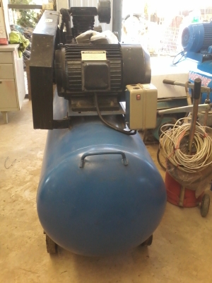 สินค้าใหม่แกะกล่อง///ปั้มลม LUMAN 300L ////***มอเตอร์ 3 สาย(ไฟ3เฟส โรงงาน) 7.5KW/10HP 380V ขายราคาถูกมาก 25,000บาท สินค้าใหม่แกะกล่อง///ปั้มลม LUMAN 300L ////***มอเตอร์ 3 สาย(ไฟ3เฟส โรงงาน) 7.5KW/10HP 380V ขายราคาถูกมาก 25,000บาท