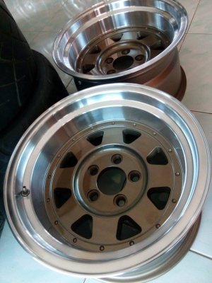 ล้อ 15 กว้าง 8.5 5รู114.3 et-27 ล้อ 15 กว้าง 8.5 5รู114.3 et-27