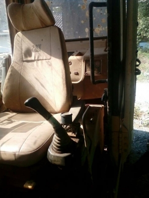 ขายรถขุดแบ็คโค CAT320 V2 ไฟฟ้าครบ ช่วงล่างดี เอกสารใบซื้อขายจากบริษัท เอวแน่น พร้อมทำงาน