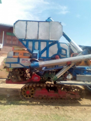 ขายรถเกี่ยวศักดิพัฒนา BIG เครื่อง230เทอรโบว์ ช่วงล่าง12 ปั๊ม23อุ้ม2.5ตัน