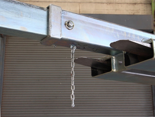 ชุดยกงาเดี่ยว 2 ตัน ไสลด์-ยืดหด แบบเสาอากาศ ทำจากวัสดุเหล็กหนาแข็งแรง ชุปซิงค์ กันสนิม พร้อมตะขออย่างดี ราคา 24,900 บาท