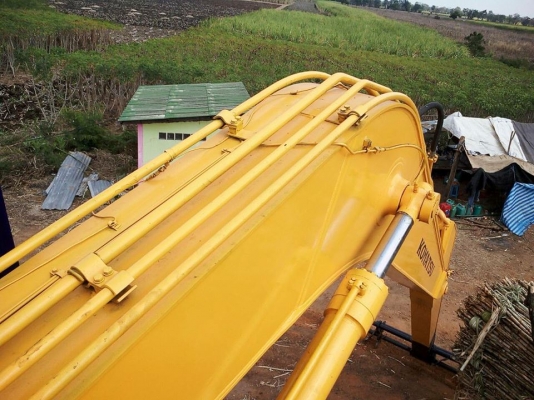 ขายรถขุดแบ็คโค PC200-5KOMATSU คอนโทรลสั้น ไฟฟ้าตัด เอกสารซื้อขาย