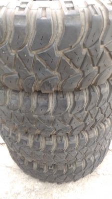 ขายยาง Mud MICKEY 265/75/16 ปี 16