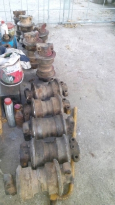 ขายลอนเลอร์ รถแมคโค PC-200-5 สภาพสวย เก่าเกาหลี ขายไม่แพงครับ