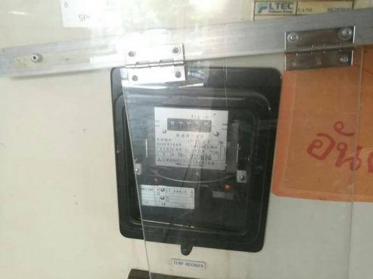 19,000บ.กทม.ส่ง500บ.083-2000058 LINE ID : line832923 ตู้ไฟควบคุมเครื่องจักรครบชุด หลักๆมี - หม้อแปลงไฟชนิด3เฟส ขนาด กำลัง 10 Kva. เข้า380-420V. ออก 200-220V. - หม้อแปลงชนิดเฟสเดียว เข้า 200-240 V. ออก 100-115V. - เบรคเกอร์ใหญ่ - เบรคเกอร์ควบคุมจุดต่างๆ 6ต