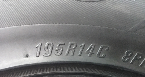 ยางกระบะ 195 R14 THUNDERER RANGER