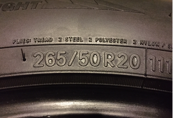 ยาง Toyo 265 50 20 ปลายปี14 พร้อมใช้งาน ราคาไม่แพง