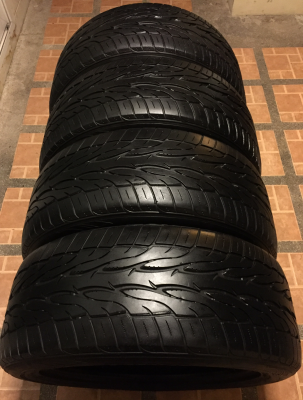 ยาง Toyo 265 50 20 ปลายปี14 พร้อมใช้งาน ราคาไม่แพง
