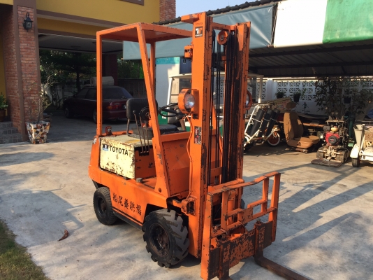 ขายรถโฟล์กลิฟท์ toyota 2fg9 เก่าญี่ปุ่น