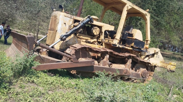 ขายรถแทรคเตอร์ CAT D7G เอกสารอินวอย ราคา 850000