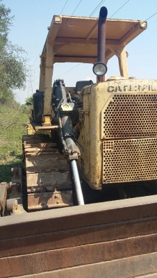 ขายรถแทรคเตอร์ CAT D7G เอกสารอินวอย ราคา 850000 ขายรถแทรคเตอร์ CAT D7G เอกสารอินวอย ราคา 850000