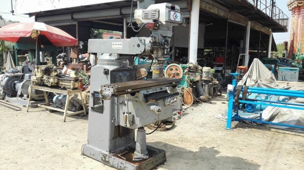 ** SOLD ** มิลลิ่ง M4 ใต้หวัน เครื่องสวยคอแน่นโต้ะเนียนมีฟีดพร้อมใช้