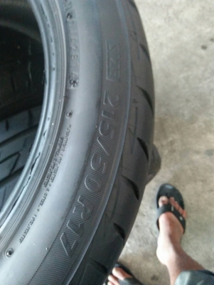 215/50R17 BRIDGESTONE ECOPIA EP200 ปี14 มี 2 เส้น tel. 081-427-3941 215/50R17 BRIDGESTONE ECOPIA EP200 ปี14 มี 2 เส้น tel. 081-427-3941