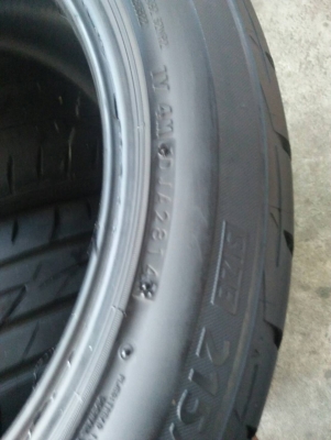 215/50R17 BRIDGESTONE ECOPIA EP200 ปี14 มี 2 เส้น tel. 081-427-3941 215/50R17 BRIDGESTONE ECOPIA EP200 ปี14 มี 2 เส้น tel. 081-427-3941
