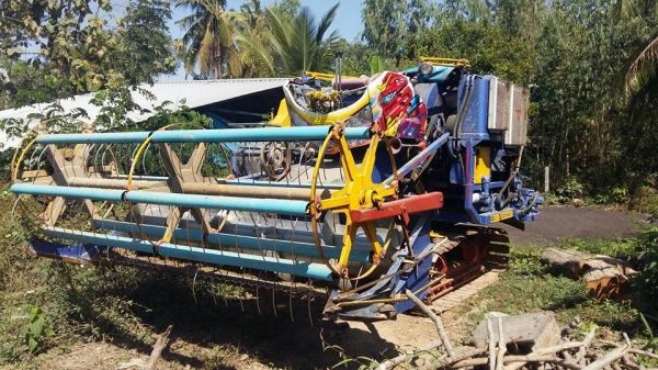 มดตะนอย รองสอบ เดิน12 ปั้ม23 ปี58 เครื่อง FE6 +โบว์แน่นๆแรงๆ ช่วงล่างดีเยี่ยมสวยพร้อมใช้งาน