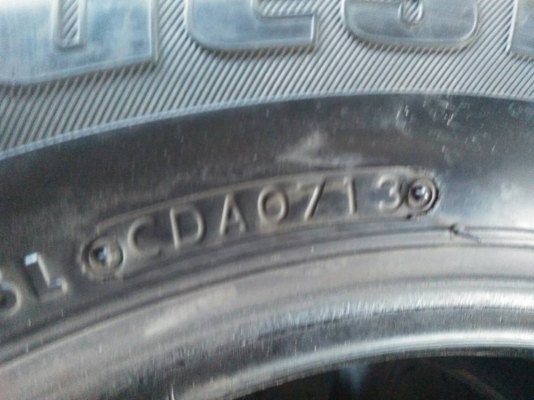 205/70R15   BRIDGESTONE DURAVIS R611  ชุด 4 เส้น  tel. 081-427-3941