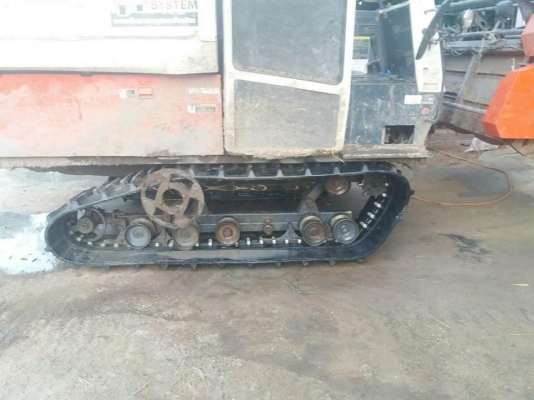 ขายรถเกี่ยวข้าว คูโบต้าDC95 ทำงาน3พัน ชม. ช่วงล่างดีเอกสารทะเบียนครบ ขายรถเกี่ยวข้าว คูโบต้าDC95 ทำงาน3พัน ชม. ช่วงล่างดีเอกสารทะเบียนครบ