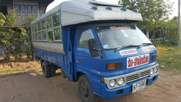 ขาย6ล้อโดยสารอีซูซุ TL85แรงยาว4.30เมตร เอกสารครบภาษีเต็ม หลังคากระจก