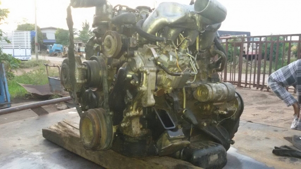 ขายด่วนเครื่องเกียร์ISUZU 4JB1 เครื่องติดพร้อมใช้ไม่มีใบคุม
