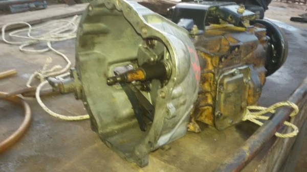 ขายด่วนเครื่องเกียร์ISUZU 4JB1 เครื่องติดพร้อมใช้ไม่มีใบคุม