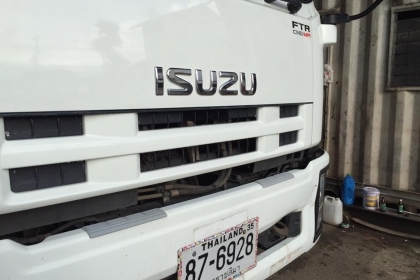 ขายISUZU DECA FTR240 cng ยาว7.5 เมตรติดตู้เย็น FORMULAR ปี56 1190000