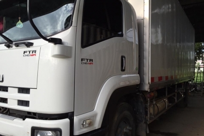 ขายISUZU DECA FTR240 cng ยาว7.5 เมตรติดตู้เย็น FORMULAR ปี56 1190000