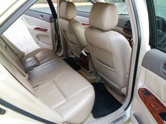 toyota camry 2.4g สีทอง ปี2002 รถมือเดียวไม่เคยติดแก๊ส