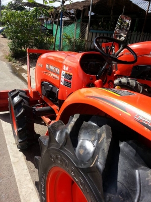 ขายครับ 36 แรง ตัวรถ ใบมีดดันดิน  ยางOTANIใหม่ 4เส้น เอกสารชุดโอนครบ กันทรลักษ์ ศรีสะเกษ โทร. 0816004753 ครับ...