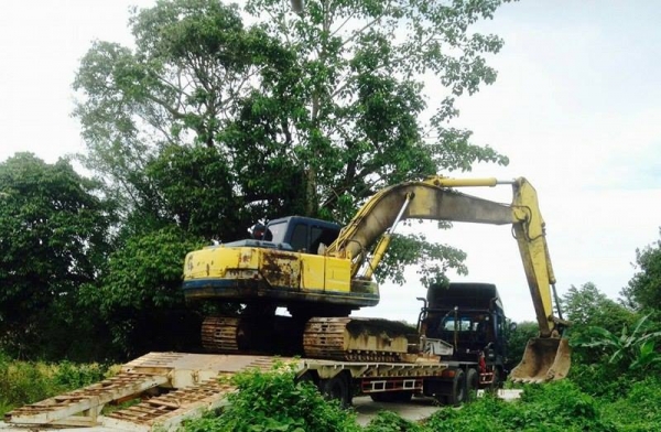 KOBELCO SK200 /// รถสวยพร้อมใช้งาน เครื่องดี ปั้มดี เปลี่ยนโซ่ใหม่ ช่วงล่างเต็ม ราคาต่อรองได้ สนใจติ KOBELCO SK200 /// รถสวยพร้อมใช้งาน เครื่องดี ปั้มดี เปลี่ยนโซ่ใหม่ ช่วงล่างเต็ม ราคาต่อรองได้ สนใจติ