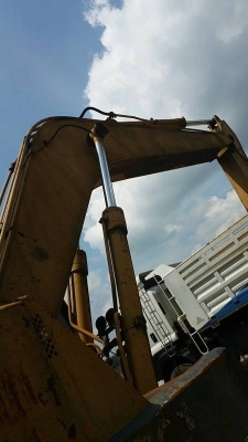 KOMATSU PC200-3 เครื่องดี ปั้มดี บูมอาร์ม ไม่มีร้าว รถพร้อมใช้งาน ยังใช้งานอยู่ ราคาต่อรองได้ สนใจติ