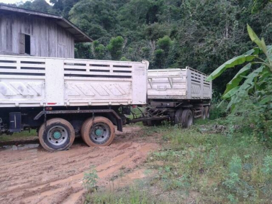 ขายด่วนสิบล้อดั้มสามมิตร FM1A  344 ปี54 เบรกแห้ง มีระบบลาก เฟืองช้า