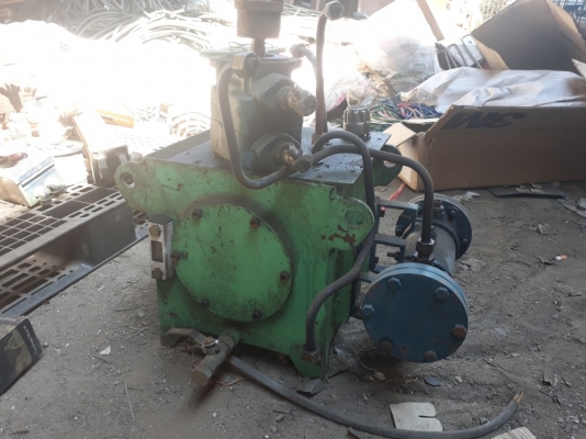 ถังน้ำมันไฮโดรลิคพร้อมตัวปั่นน้ำมันครับ