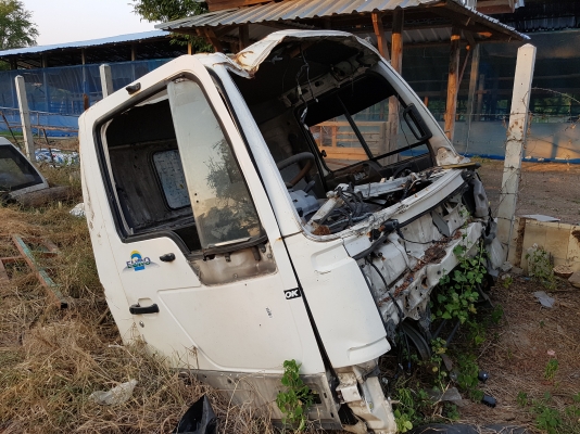 หัวเก๋ง รถชน ขายตามสภาพ ไม่มีผุ หัวเก๋ง รถชน ขายตามสภาพ ไม่มีผุ