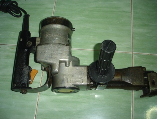 ขายสกัดไฟฟ้า (แย็ก) makita รุ่น HM1201