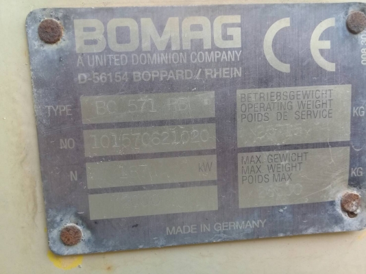 ขายรถบดล้อหนาม B0MXG BC 571 PB สวยพร้อมไช้สภาพ 90 \% เอกสารทะเบียน ขายรถบดล้อหนาม B0MXG BC 571 PB สวยพร้อมไช้สภาพ 90 \% เอกสารทะเบียน