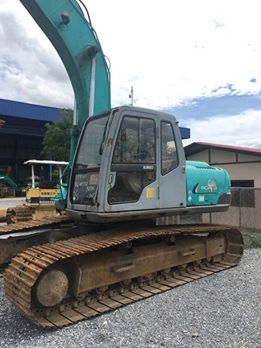 ขายรถแบ็คโฮ Kobelco Sk200LC Mark 3 ปี 1994 -1996 มือสองญี่ปุ่น ช่วงล่างใหญ่พิเศษ เหมาะสำหรับพื้นที่หน้างานขี้เลน ขี้ตม