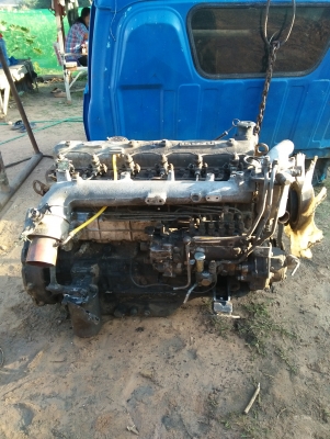 ขายเครื่อง อีซูซุ 6bb1 เครื่องหลวม ไม่มีเอกสาร อุปกรตามรูปเลยครับ