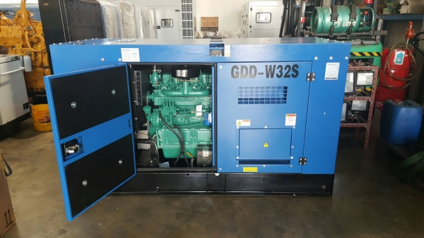 เครื่องปั่นไฟ 32KVA/25.4KW 3เฟส รับประกันสินค้า 1ปี มีสินค้าพร้อมส่ง
