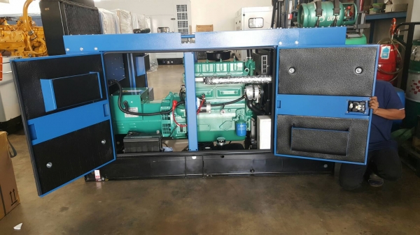 เครื่องปั่นไฟ 32KVA/25.4KW 3เฟส รับประกันสินค้า 1ปี มีสินค้าพร้อมส่ง